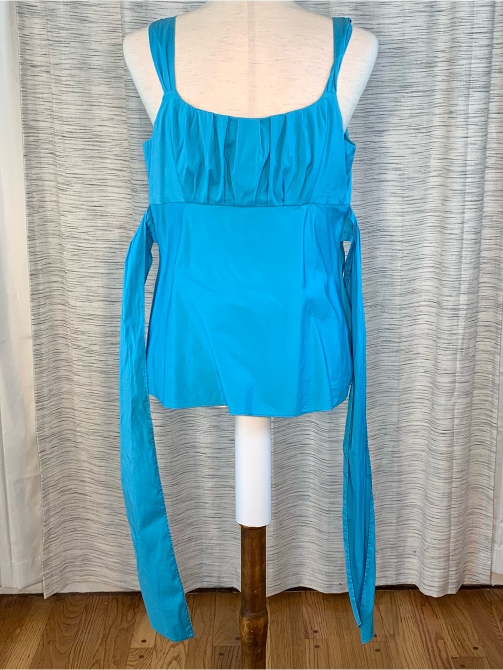 Ann Taylor sky blue sleeveless top. - Picture 10 of 16